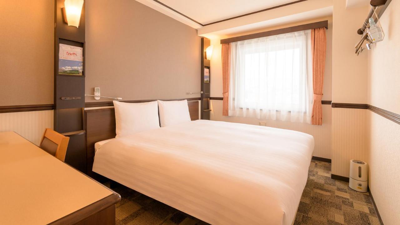Toyoko Inn Hon-Atsugi-Eki Minami-Guchi Dış mekan fotoğraf