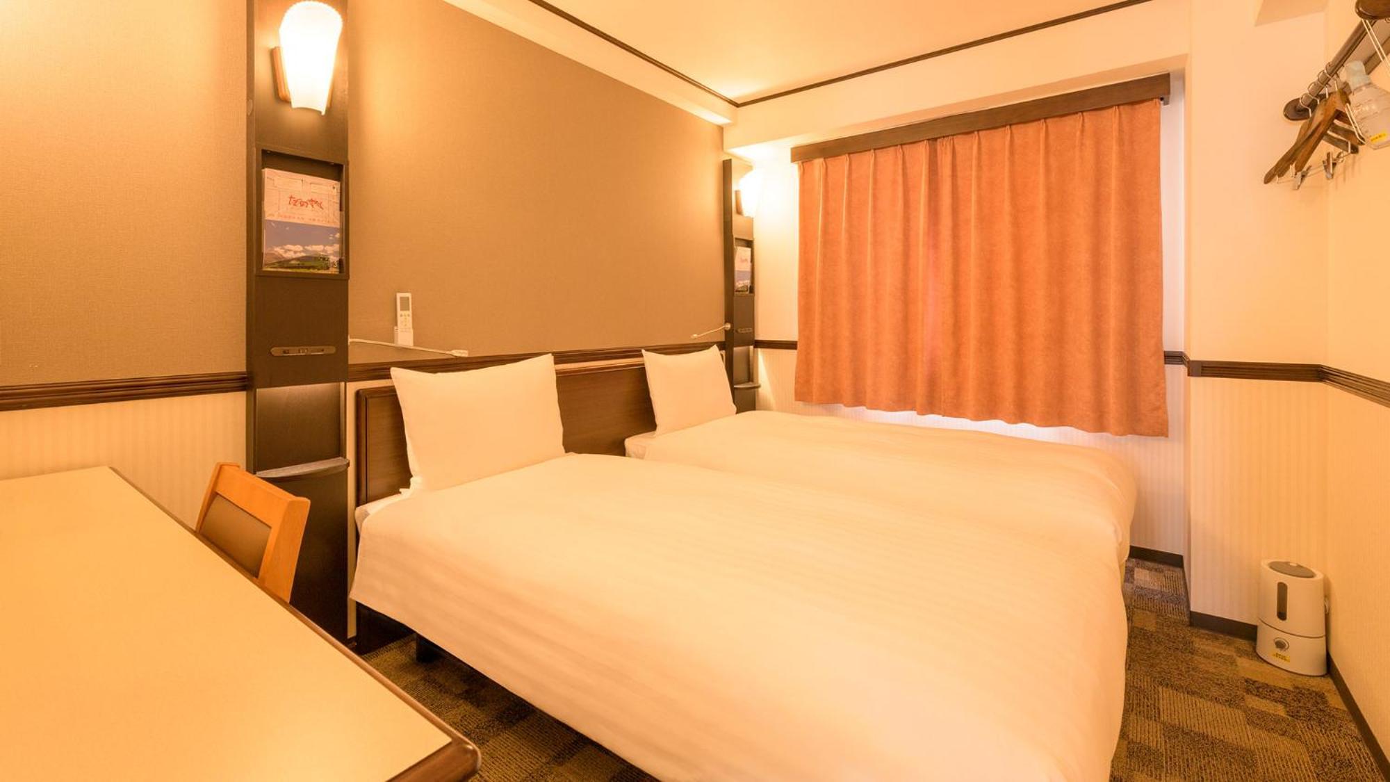 Toyoko Inn Hon-Atsugi-Eki Minami-Guchi Oda fotoğraf